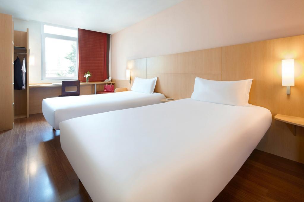 Ibis Chuzhou 1912 Hotel Exterior foto