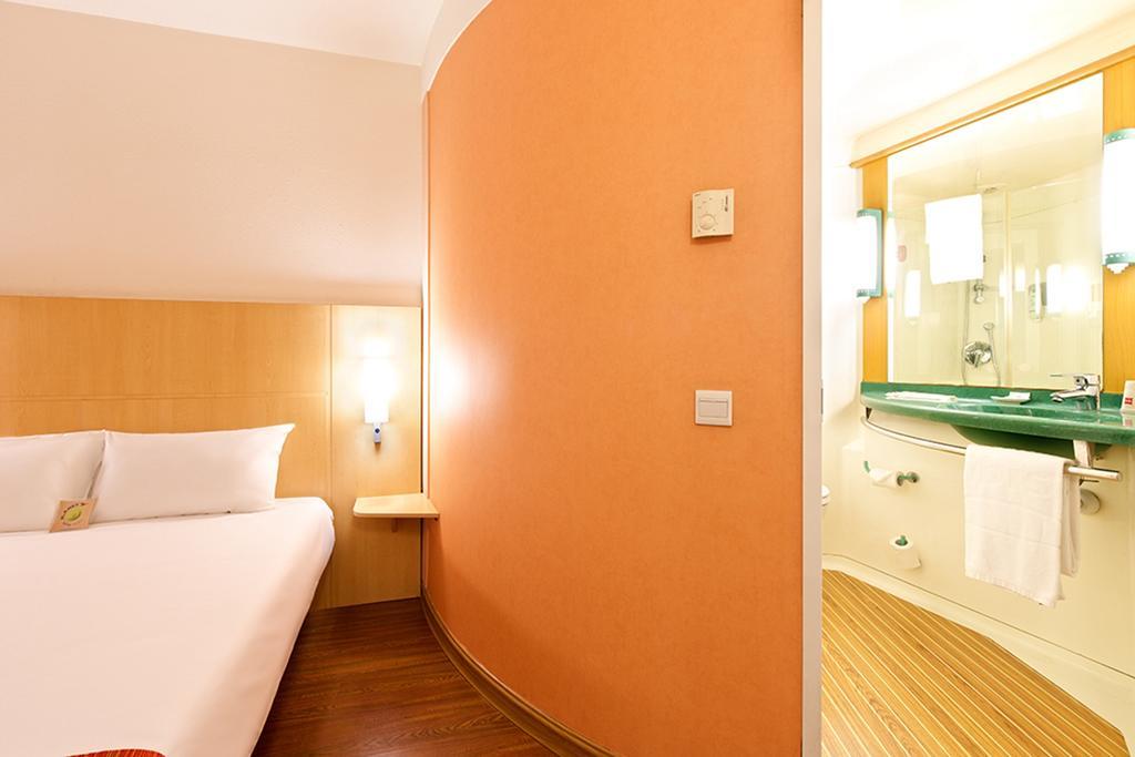 Ibis Chuzhou 1912 Hotel Exterior foto