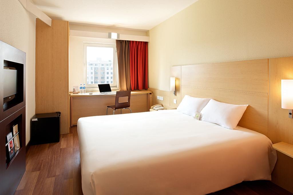 Ibis Chuzhou 1912 Hotel Exterior foto
