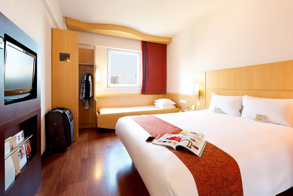 Ibis Chuzhou 1912 Hotel Exterior foto